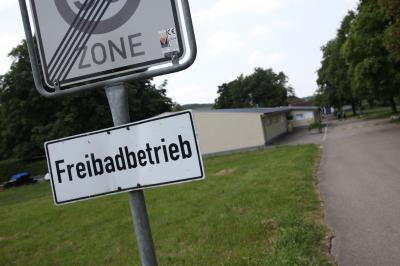 Burgstetten - Erbstetten: Gasalarm - Freibad geraeumt